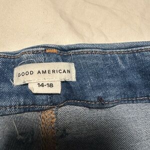 Good American Always Fits Good Legs